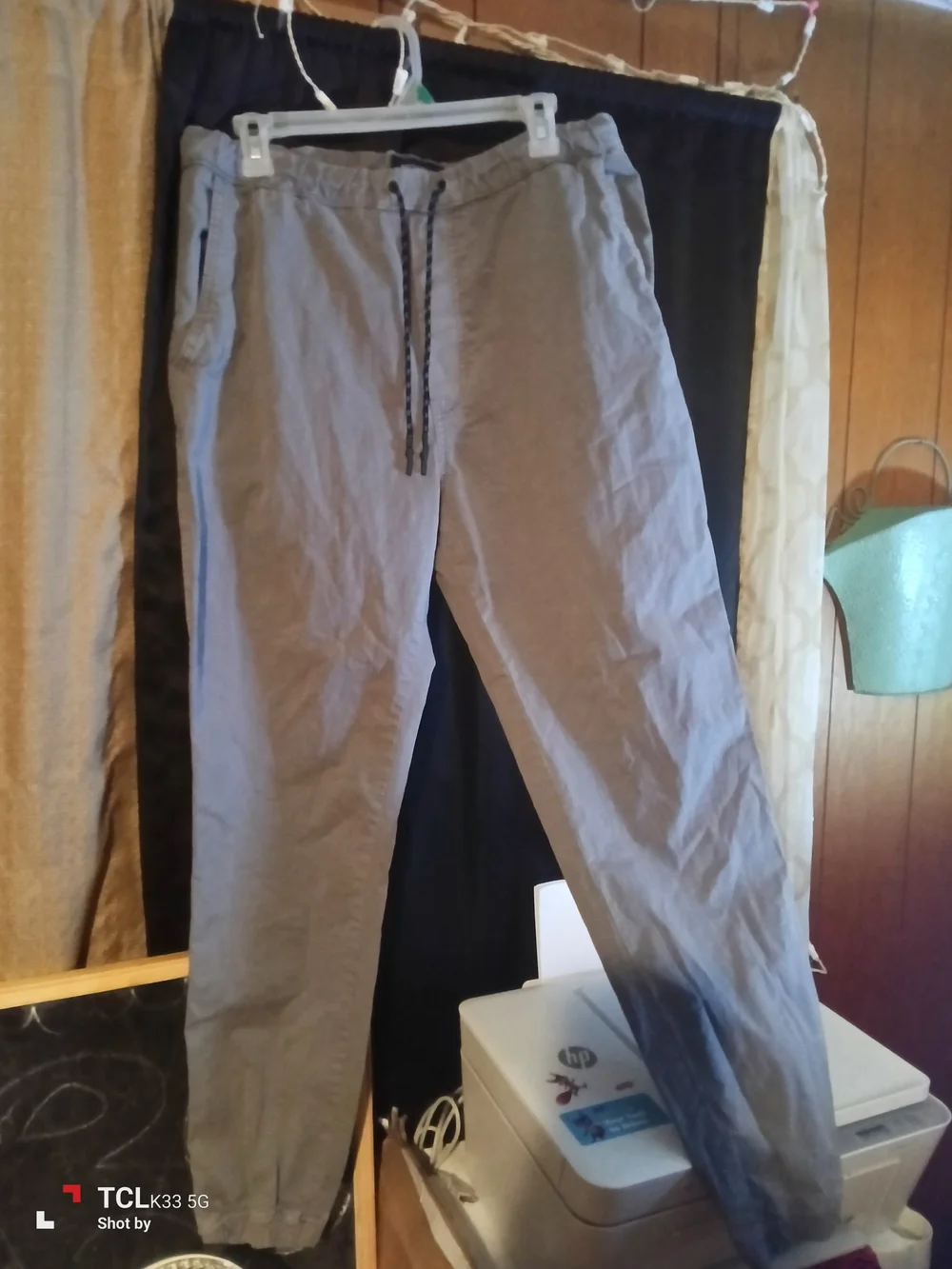 American Eagle Outfitters Men's Light Gray Drawstring Cargo Pants